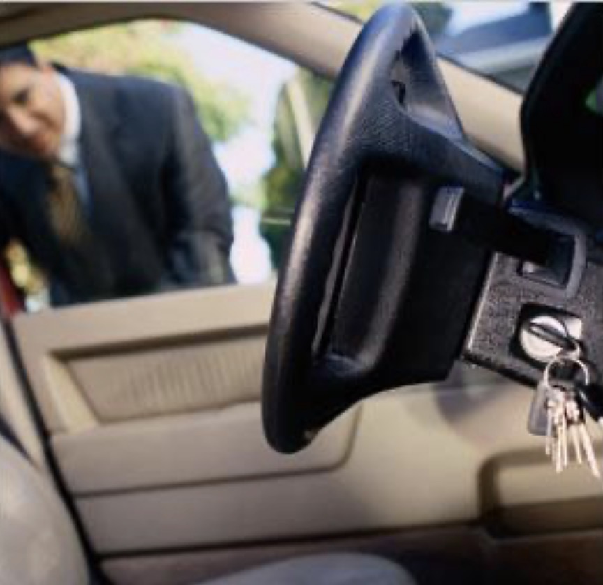 Mobile vehicle door unlock service with keys in car door